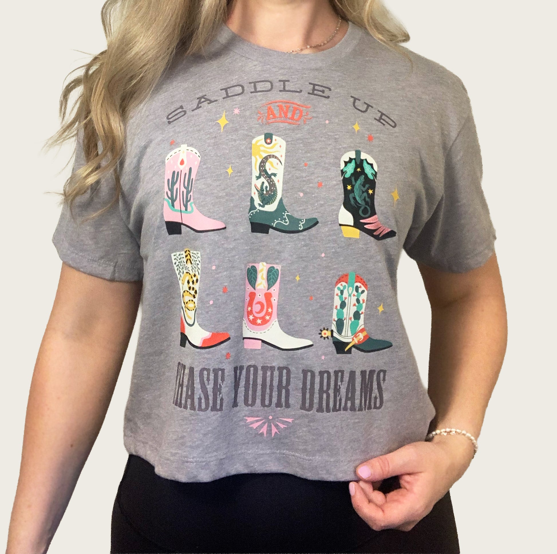 Saddle Up and Chase Your Dreams, Cowboy Boots - Gray Cropped T-Shirt